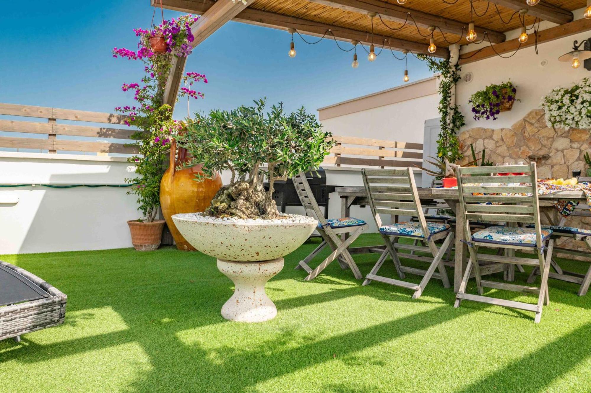 Il Panoramico Villa Neviano Luaran gambar